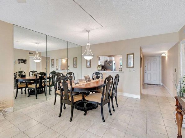 555 Banyan Tree Lane 302, Delray Beach FL 33483