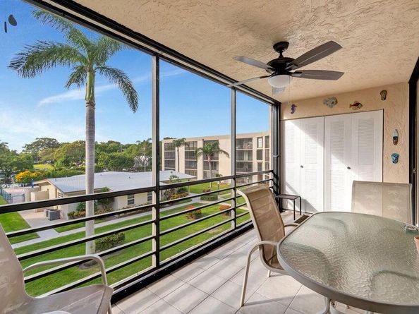 555 Banyan Tree Lane 302, Delray Beach FL 33483