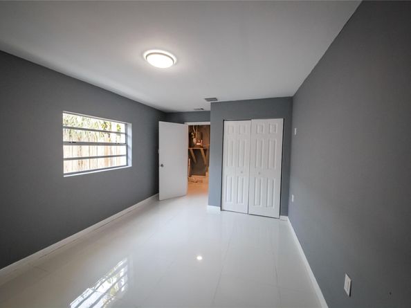 2221 SW 13th St, Miami FL 33145