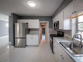 2221 SW 13th St, Miami FL 33145