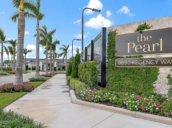 10151 Driftwood Way, Palm Beach Gardens FL 33412