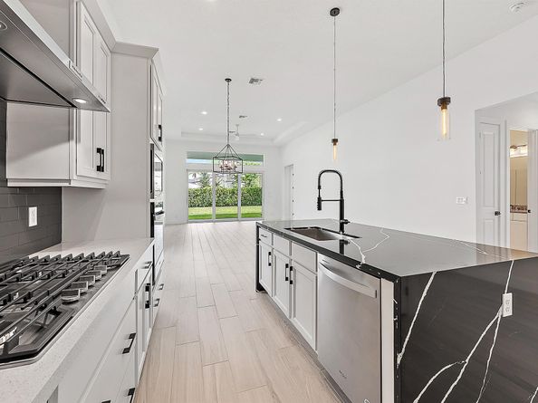 10151 Driftwood Way, Palm Beach Gardens FL 33412