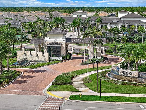 10151 Driftwood Way, Palm Beach Gardens FL 33412