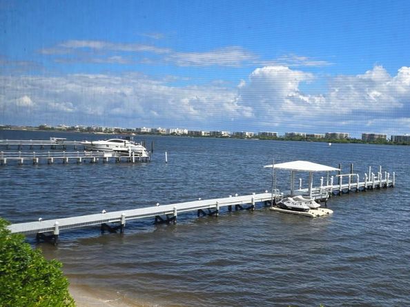 896 N Federal Highway 224, Lantana FL 33462