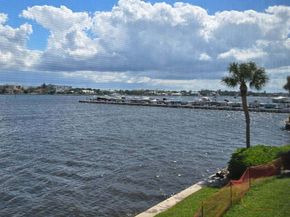 896 N Federal Highway 224, Lantana FL 33462