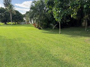 936 W tropical way, Plantation FL 33317