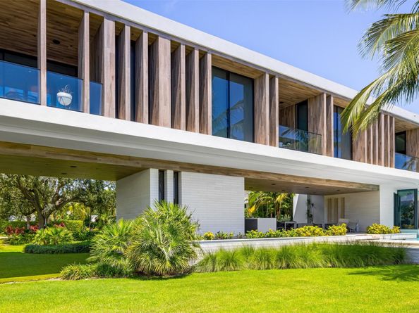 516 Mola Ave, Fort Lauderdale FL 33301