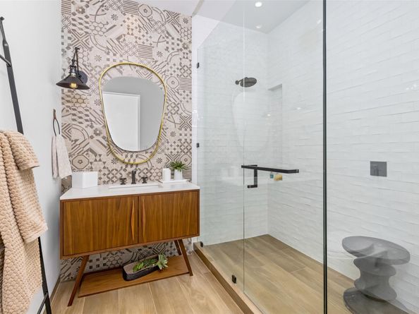 516 Mola Ave, Fort Lauderdale FL 33301