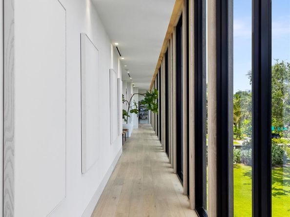 516 Mola Ave, Fort Lauderdale FL 33301