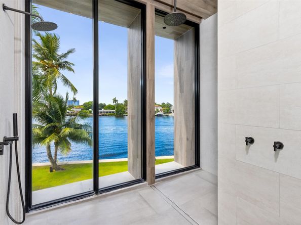 516 Mola Ave, Fort Lauderdale FL 33301