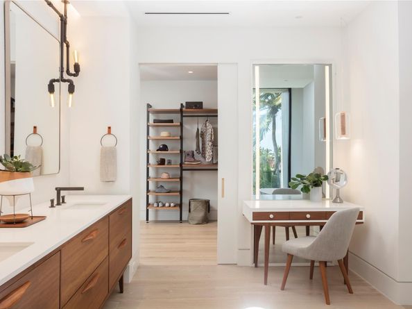 516 Mola Ave, Fort Lauderdale FL 33301