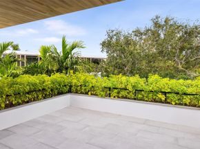 516 Mola Ave, Fort Lauderdale FL 33301