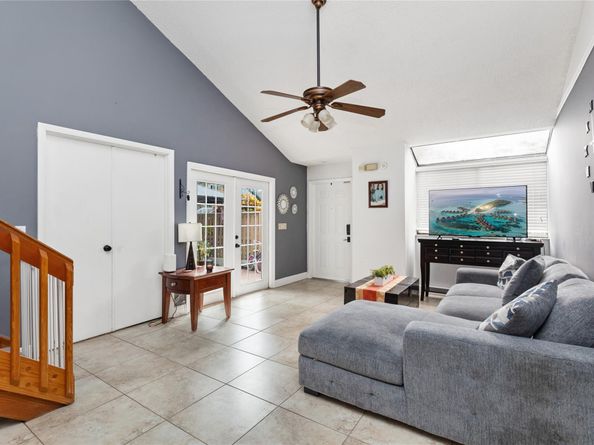 7108 Sportsmans Dr 7108, North Lauderdale FL 33068