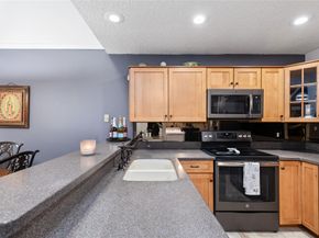 7108 Sportsmans Dr 7108, North Lauderdale FL 33068