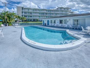 2400 Lake Osborne Drive