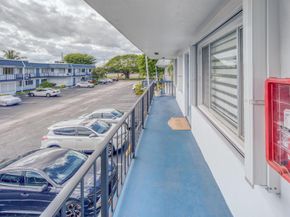 2400 Lake Osborne Drive 205, Lake Worth Beach FL 33461