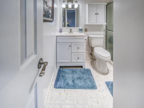 2400 Lake Osborne Drive 205, Lake Worth Beach FL 33461