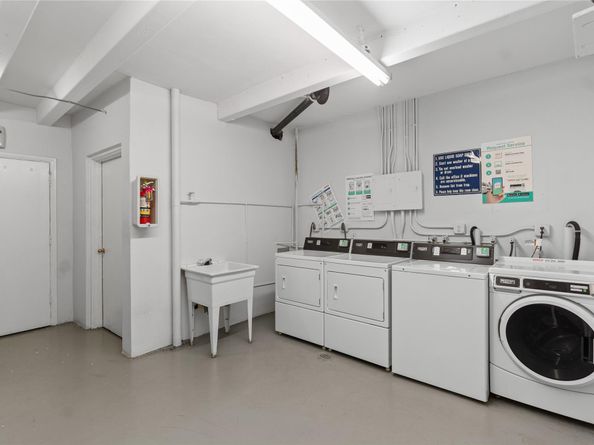 300 Diplomat Pkwy 616, Hallandale Beach FL 33009