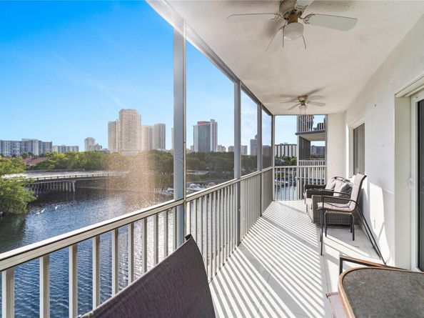 300 Diplomat Pkwy 616, Hallandale Beach FL 33009