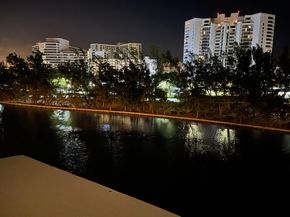 300 Diplomat Pkwy 616, Hallandale Beach FL 33009