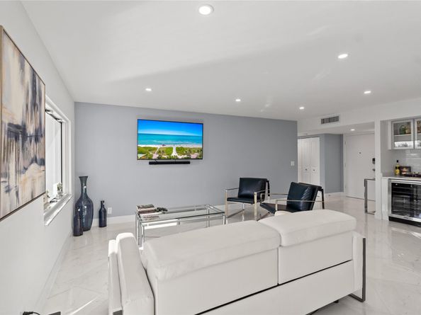 300 Diplomat Pkwy 616, Hallandale Beach FL 33009