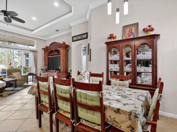 2613 Arbor Lane, Royal Palm Beach FL 33411