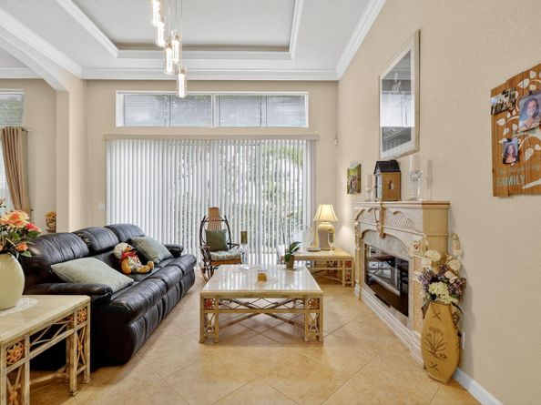 2613 Arbor Lane, Royal Palm Beach FL 33411