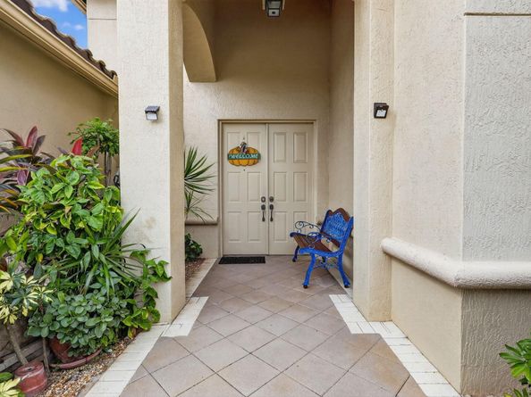 2613 Arbor Lane, Royal Palm Beach FL 33411