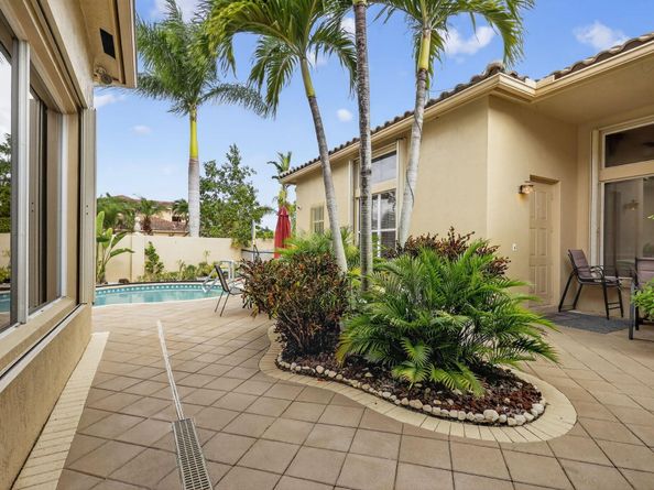 2613 Arbor Lane, Royal Palm Beach FL 33411