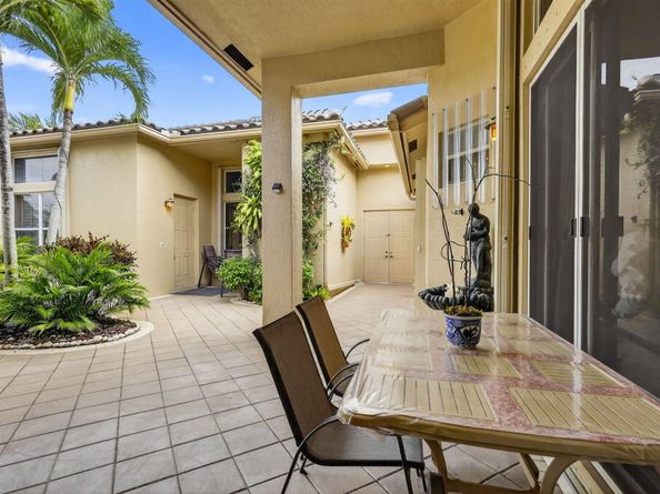 2613 Arbor Lane, Royal Palm Beach FL 33411