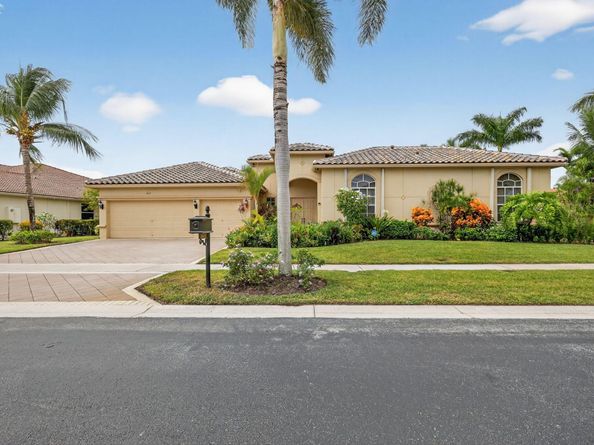 2613 Arbor Lane, Royal Palm Beach FL 33411