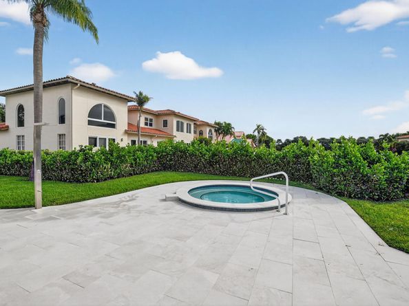 2565 NW 52nd Street, Boca Raton FL 33496