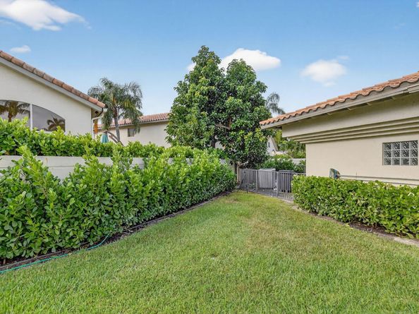2565 NW 52nd Street, Boca Raton FL 33496