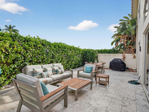 2565 NW 52nd Street, Boca Raton FL 33496