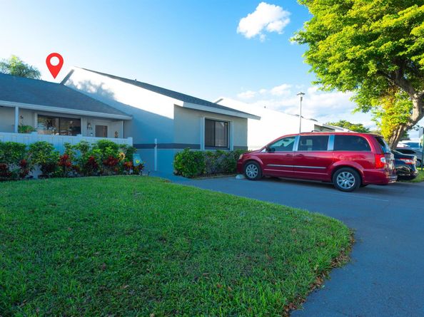 2641 Gately Drive W 1906, West Palm Beach FL 33415