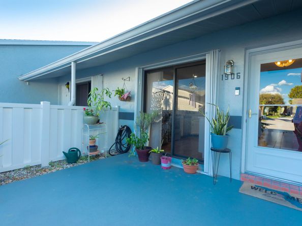 2641 Gately Drive W 1906, West Palm Beach FL 33415