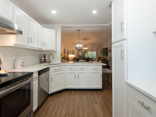 2641 Gately Drive W 1906, West Palm Beach FL 33415