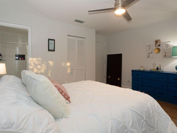 2641 Gately Drive W 1906, West Palm Beach FL 33415