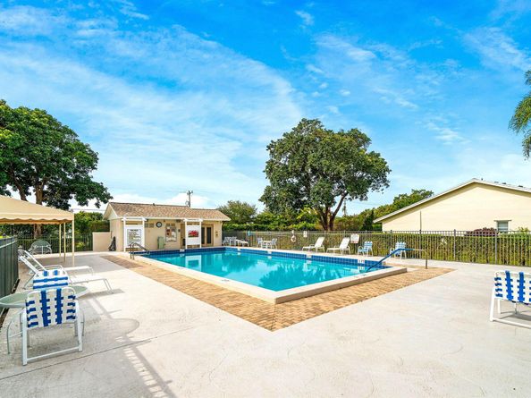 6989 Quince Lane, Lake Worth FL 33467