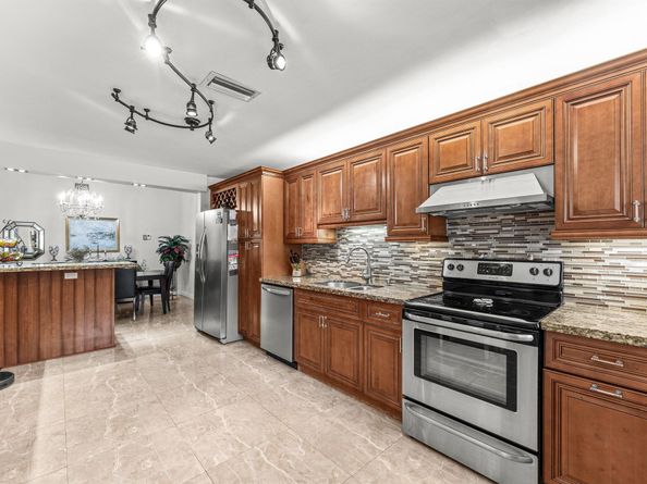 6989 Quince Lane, Lake Worth FL 33467