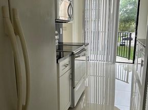 3590 Blue Lake Dr 305, Pompano Beach FL 33064