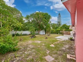 1010 S B Street, Lake Worth Beach FL 33460