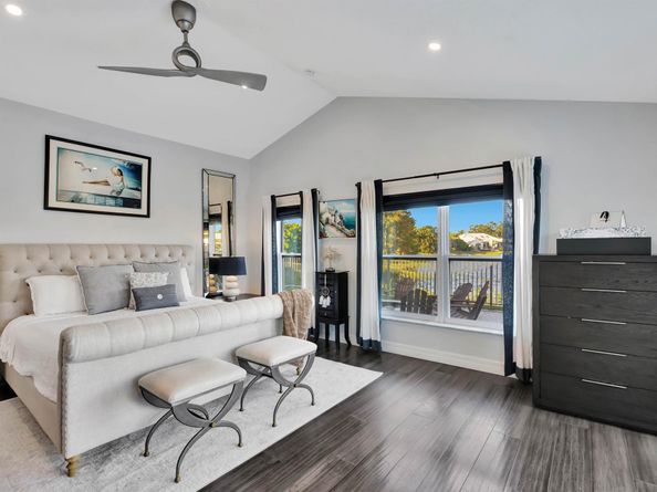 19 Cambria Road E, Palm Beach Gardens FL 33418