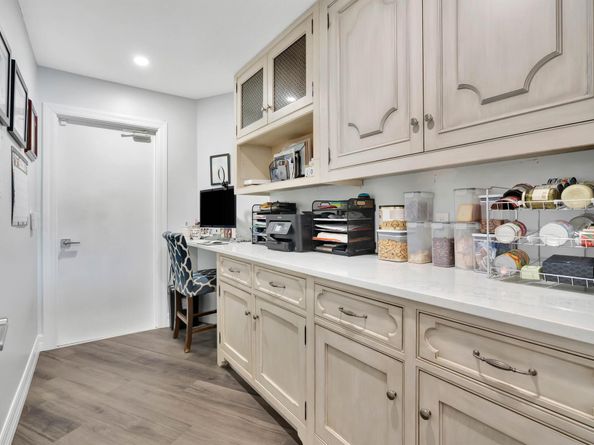 19 Cambria Road E, Palm Beach Gardens FL 33418