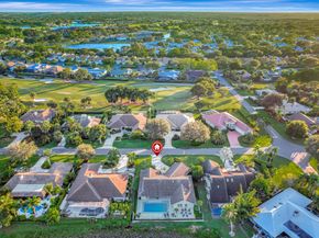 19 Cambria Road E, Palm Beach Gardens FL 33418