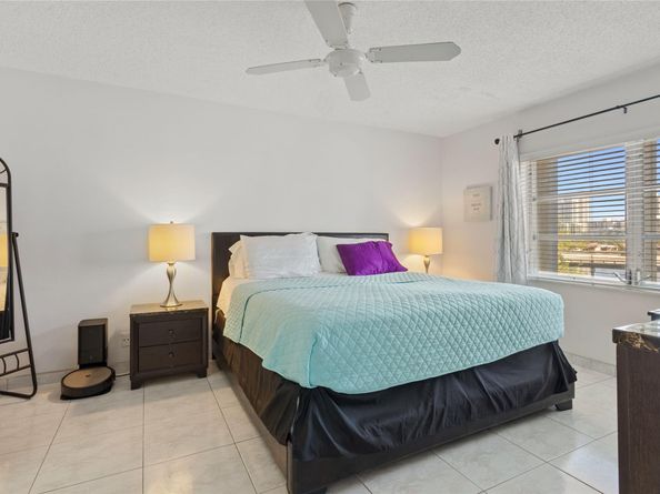 200 Diplomat Pkwy 520, Hallandale Beach FL 33009