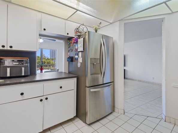 200 Diplomat Pkwy 520, Hallandale Beach FL 33009