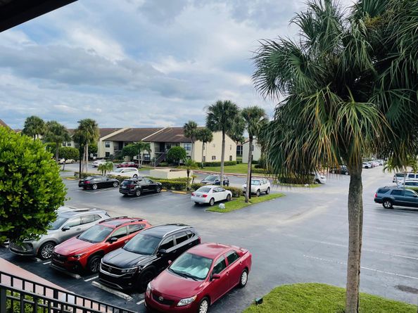 7867 Willow Spring Drive 821, Lake Worth FL 33467