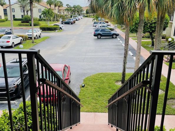 7867 Willow Spring Drive 821, Lake Worth FL 33467