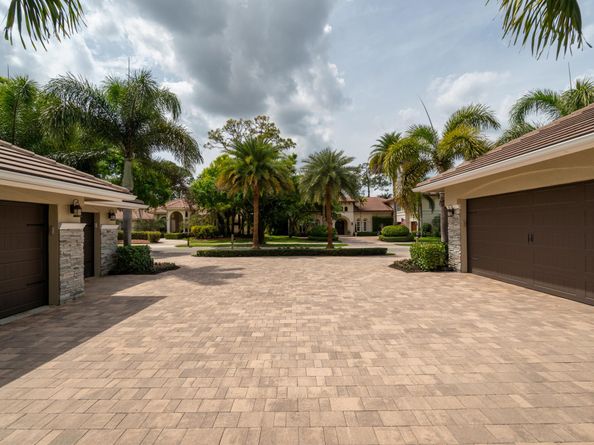 1209 Breakers West Boulevard, West Palm Beach FL 33411